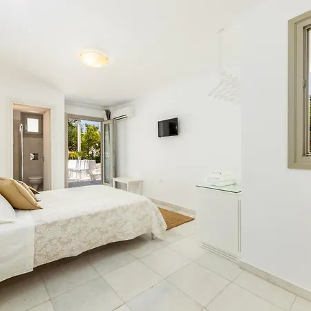 Perivoli * Parikia (Paros)